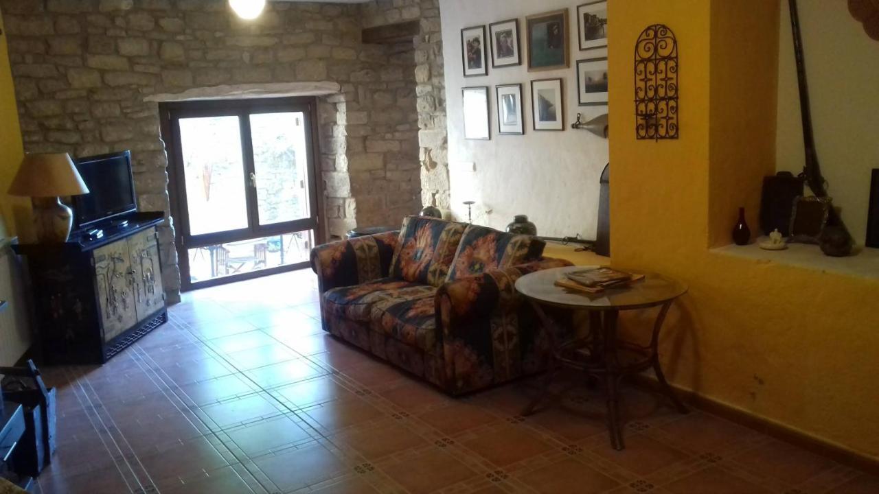 Bed and Breakfast Casa Amparo San Martín de Unx Esterno foto