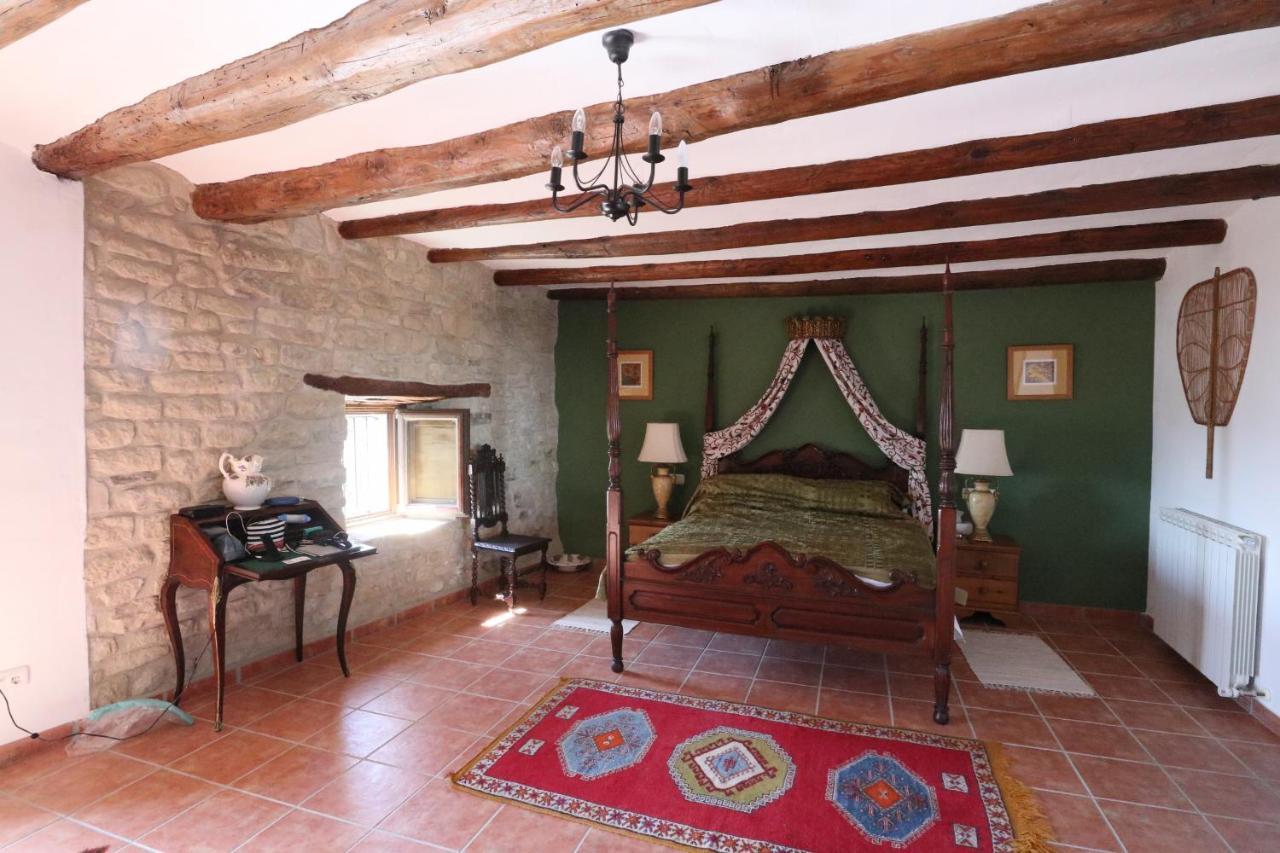 Bed and Breakfast Casa Amparo San Martín de Unx Esterno foto